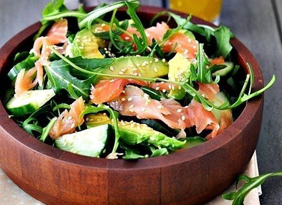 Salmon salad, arugula and avocado